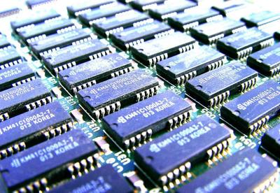 未來10到20年，我國(guó)最有“錢”途的5個(gè)本科專業(yè)，待遇不輸研究生 集成電路設(shè)計(jì)領(lǐng)銜